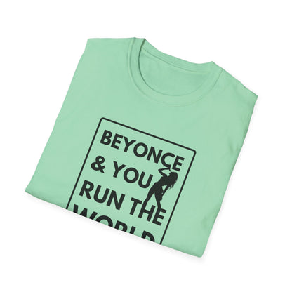 QUEEN BEE RUNS T-Shirt